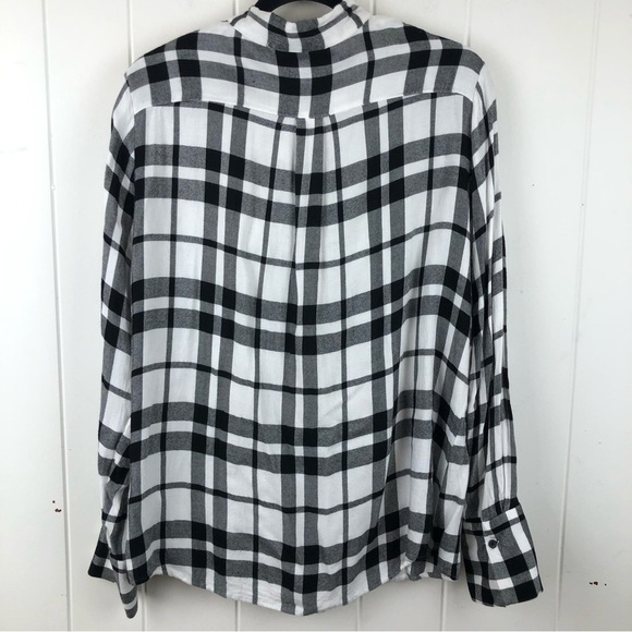 Banana Republic Womens Soft Flannel Button Up Shirt with Front Tie X-Large - Picture 2 of 11